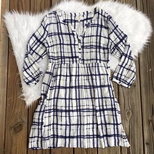 Entro Blue and White Pocket Dress